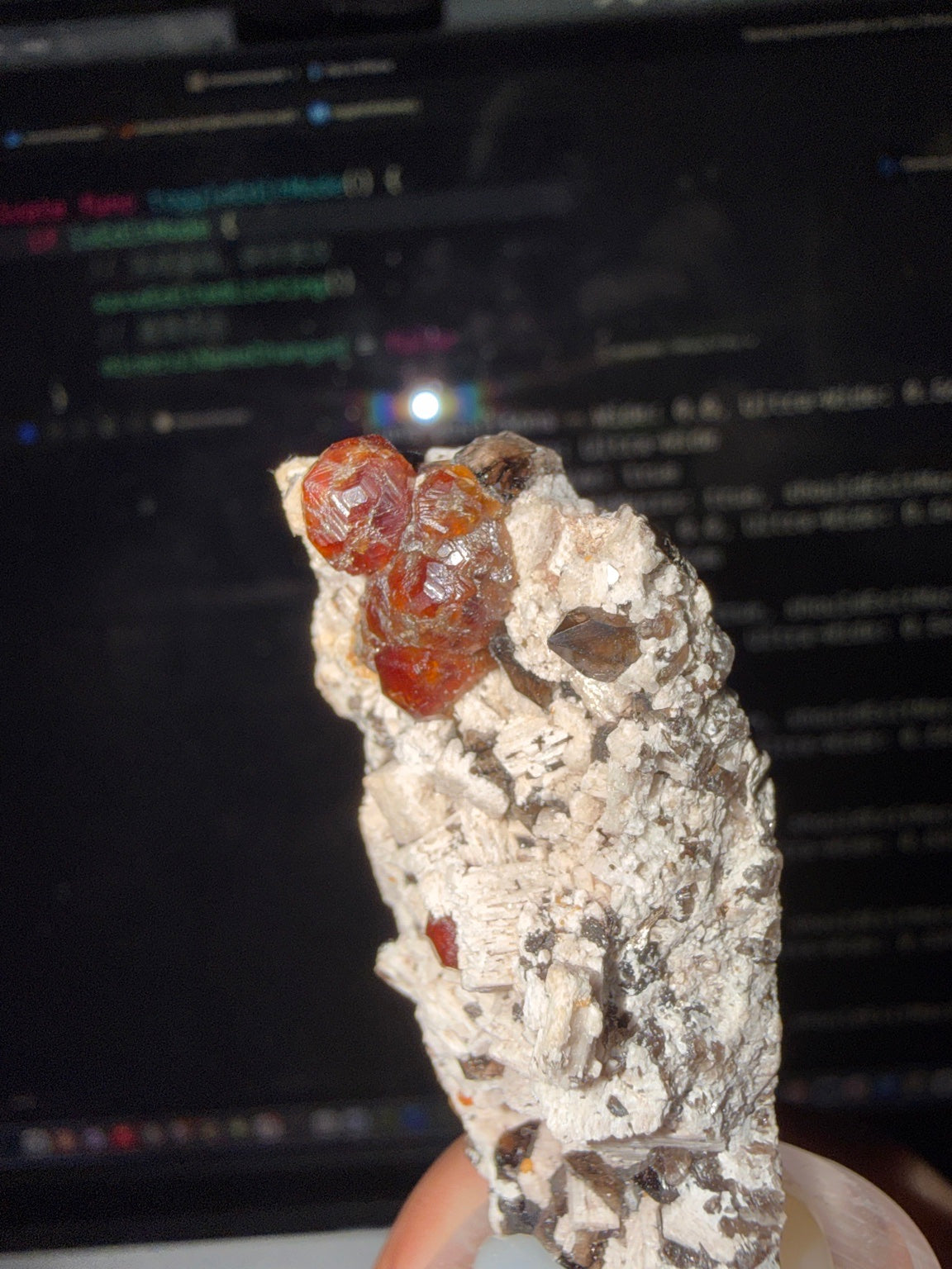 SPESSARTINE-GARNET-7B0F3B - Photo #2