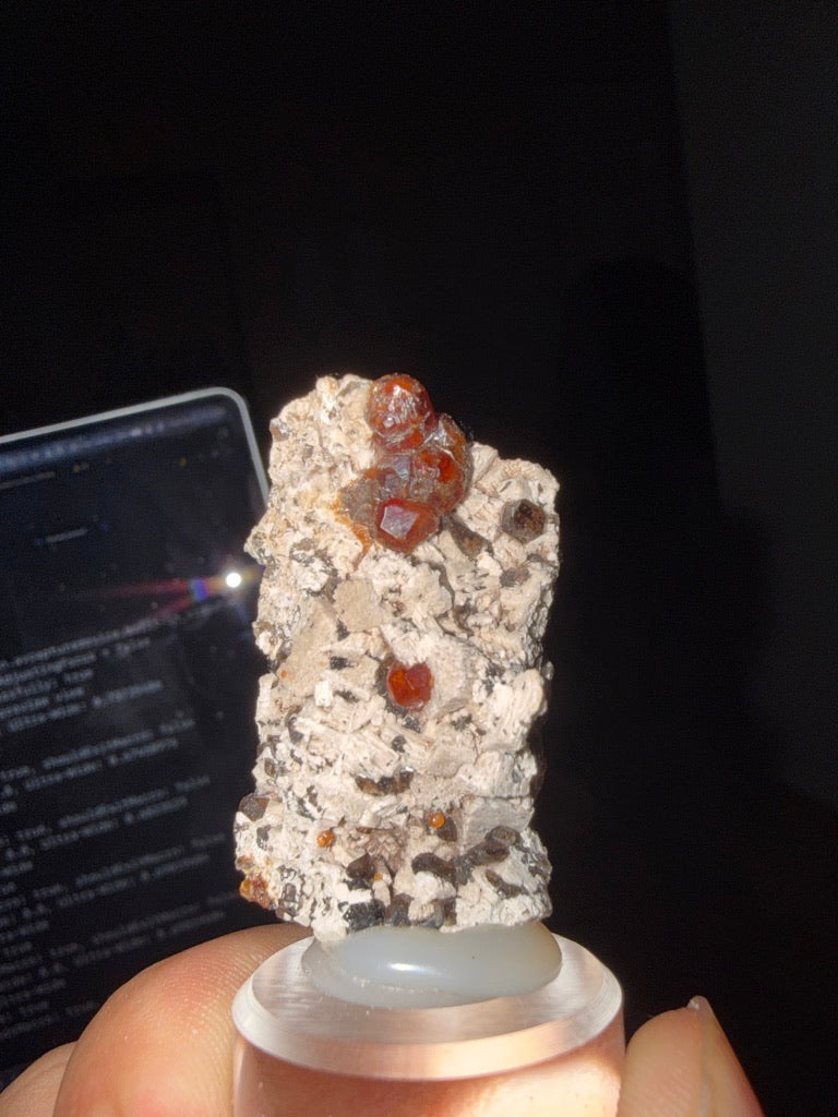 SPESSARTINE-GARNET-7B0F3B - Main Image