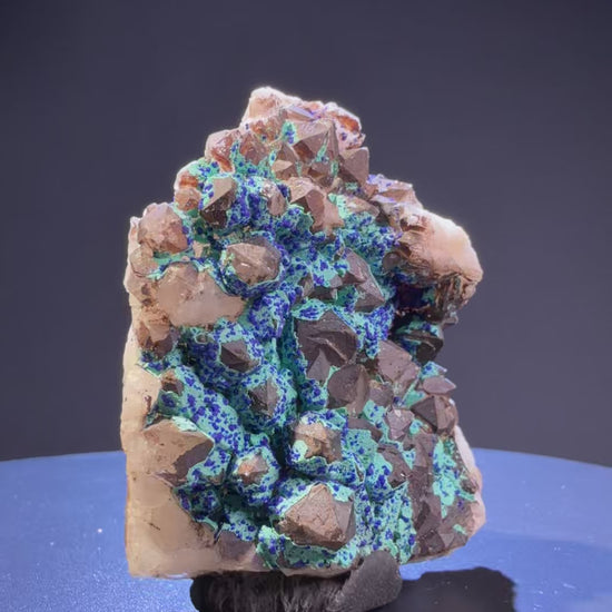 Olivenite with azurite and Quartz specimen from Dongchuan, Yunnan — olive-green olivenite with deep blue azurite on colorless quartz, vitreous to subadamantine (olivenite), vitreous (quartz), earthy (azurite) luster, olivenite: translucent; azurite: opaque to translucent microcrystalline; quartz: transparent (5.1×4.5×6.5 cm), 360° rotation video — OLI-0037