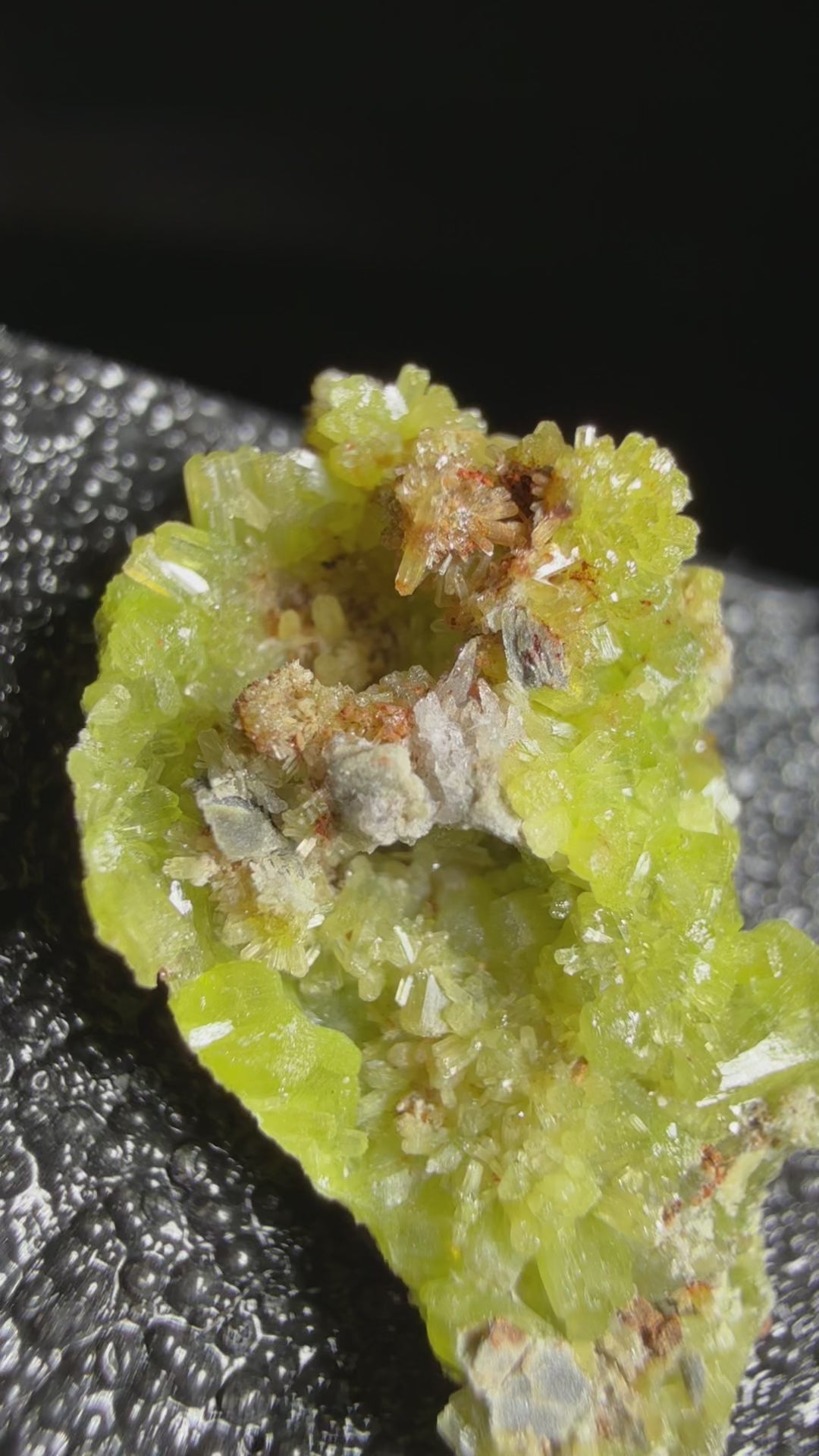 PYROMORPHITE--C5AD7C - Video #1